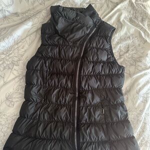 Athleta Black Puffer Vest